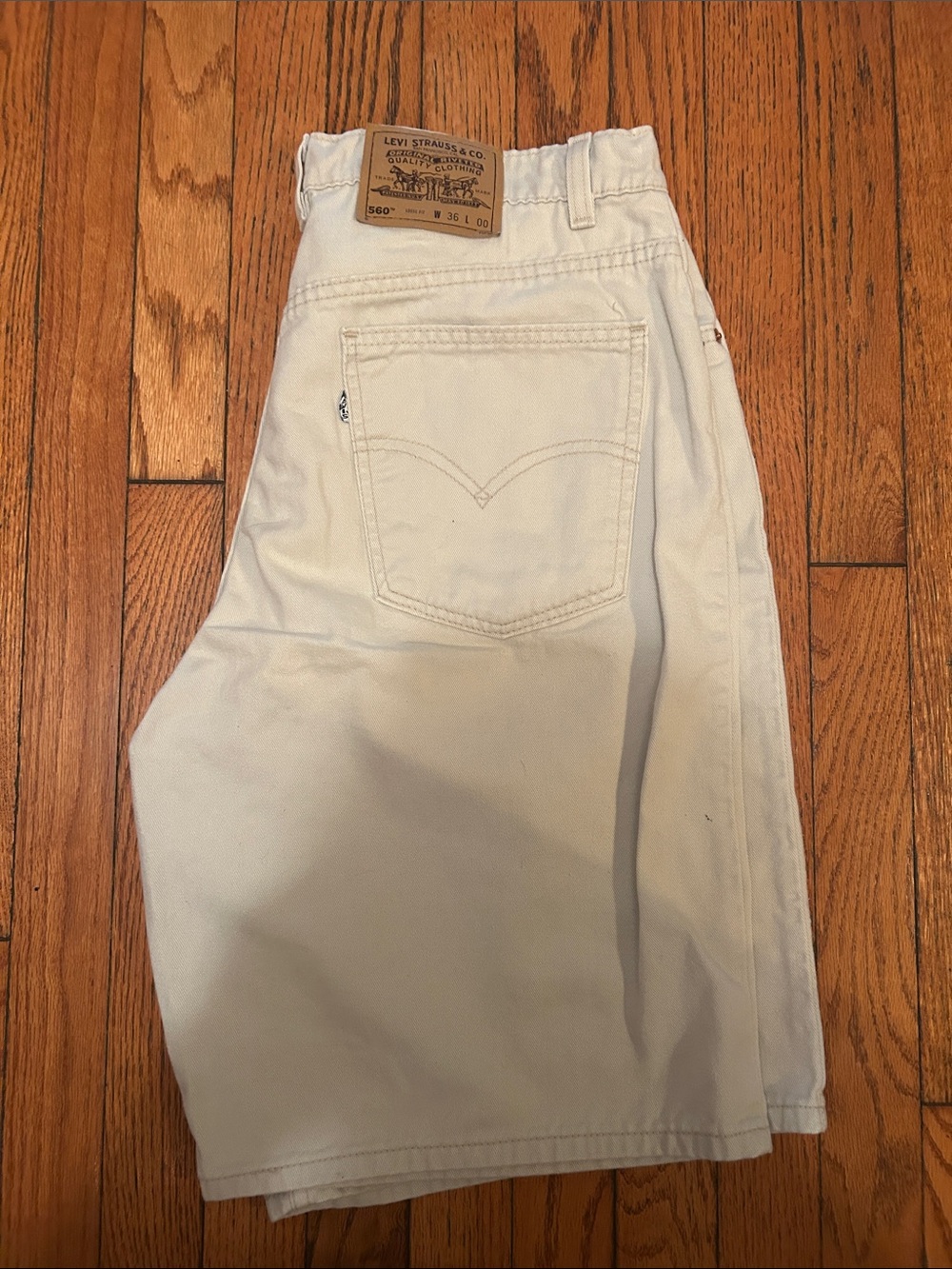 Vintage Levi's Men's Cream Relaxed Fit Jeans - Light Neutral